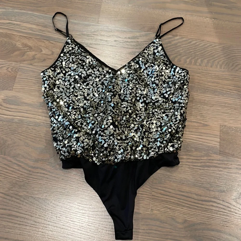 Gold sequin body suit XS - Picture 2 of 6